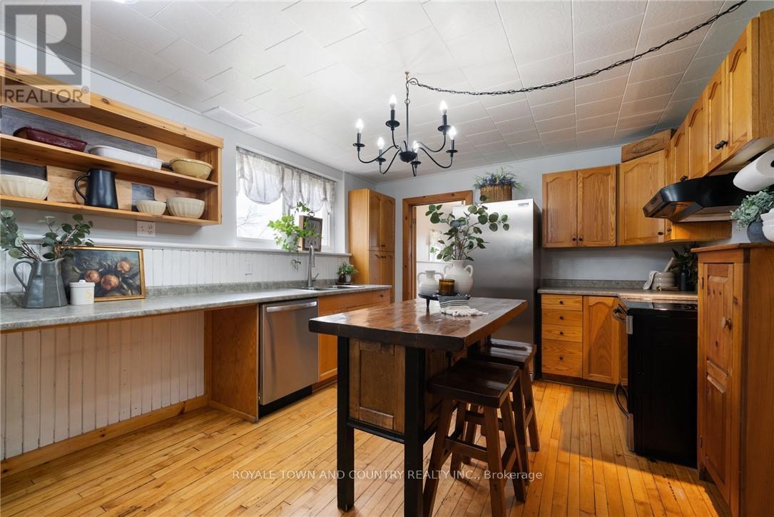 1320 Heights Road, Kawartha Lakes (Lindsay), Ontario  K9V 4R3 - Photo 14 - X12201962