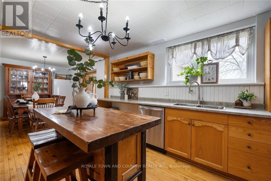 1320 Heights Road, Kawartha Lakes (Lindsay), Ontario  K9V 4R3 - Photo 16 - X12201962