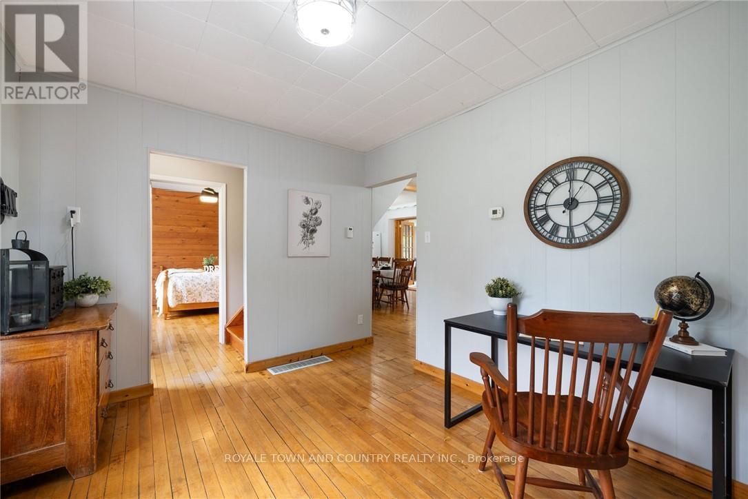 1320 Heights Road, Kawartha Lakes (Lindsay), Ontario  K9V 4R3 - Photo 19 - X12201962