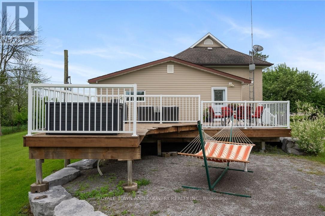 1320 Heights Road, Kawartha Lakes (Lindsay), Ontario  K9V 4R3 - Photo 34 - X12201962
