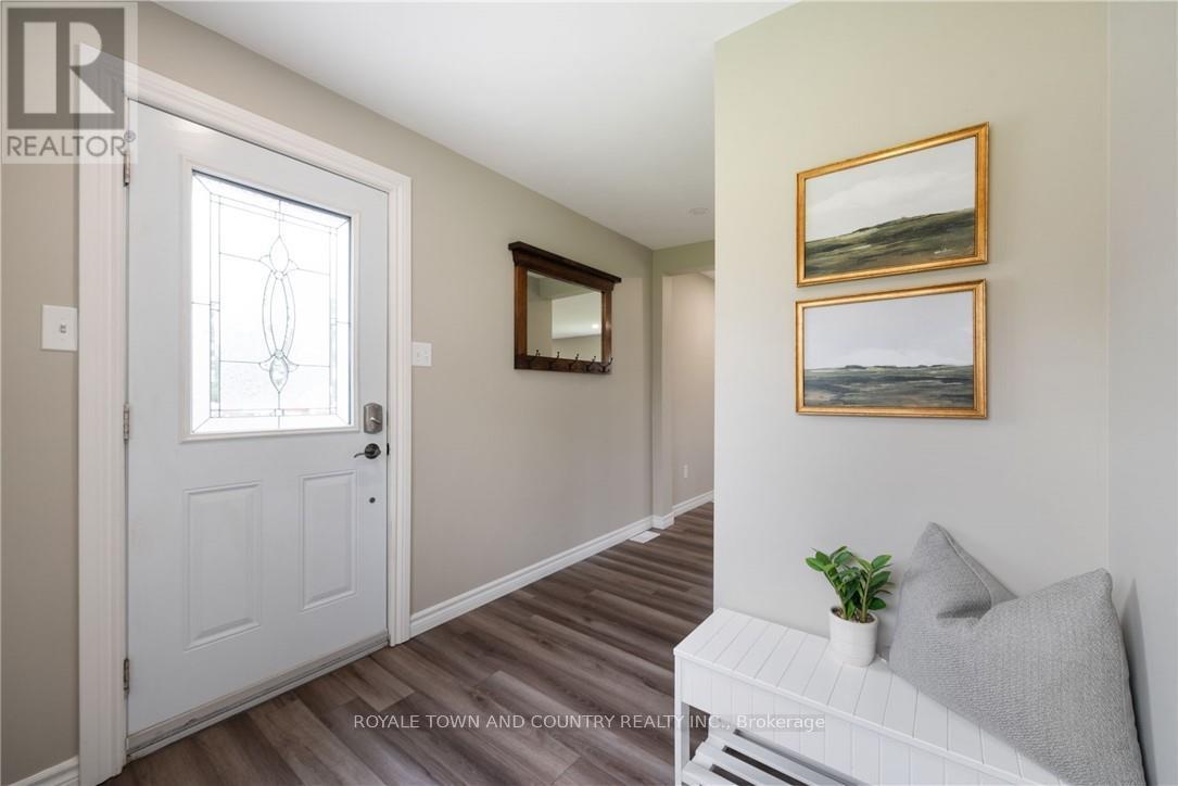 1320 Heights Road, Kawartha Lakes (Lindsay), Ontario  K9V 4R3 - Photo 4 - X12201962