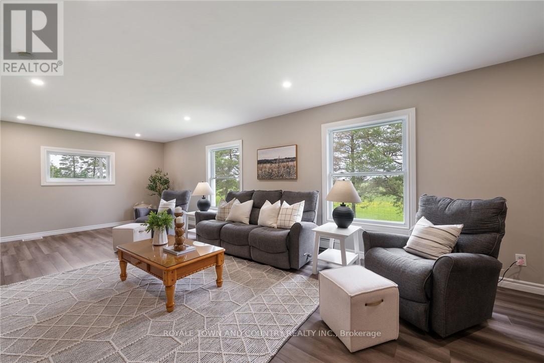 1320 Heights Road, Kawartha Lakes (Lindsay), Ontario  K9V 4R3 - Photo 7 - X12201962