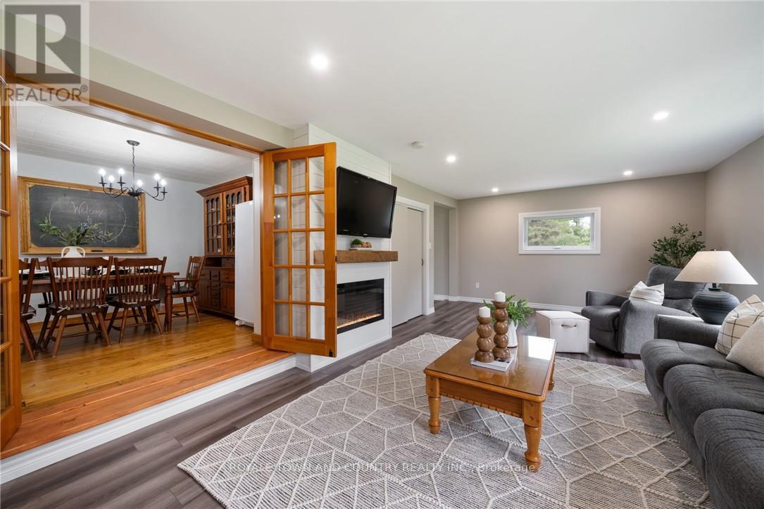 1320 Heights Road, Kawartha Lakes (Lindsay), Ontario  K9V 4R3 - Photo 8 - X12201962