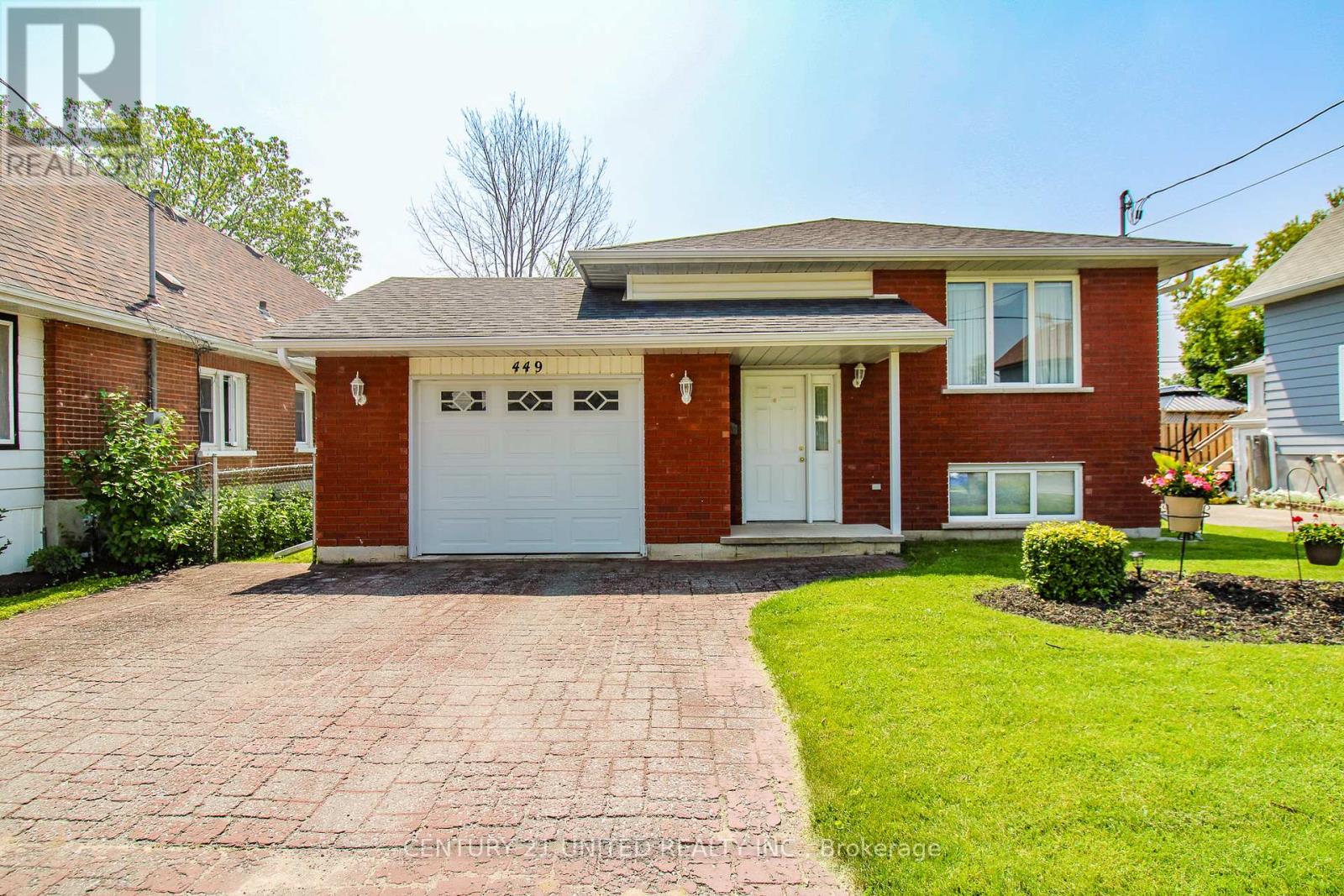 449 King George Street, Peterborough South (West), Ontario  K9J 1S2 - Photo 2 - X12202176