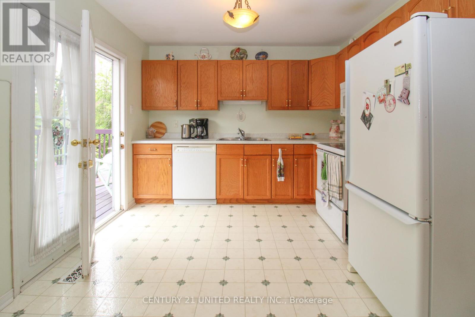 449 King George Street, Peterborough South (West), Ontario  K9J 1S2 - Photo 9 - X12202176