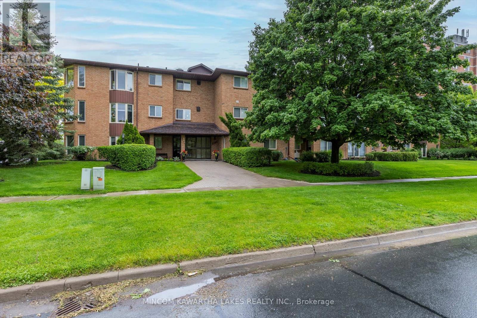 <h3>$399,900</h3><p>303 - 2185 Walker Avenue, Peterborough East (South), Ontario</p>