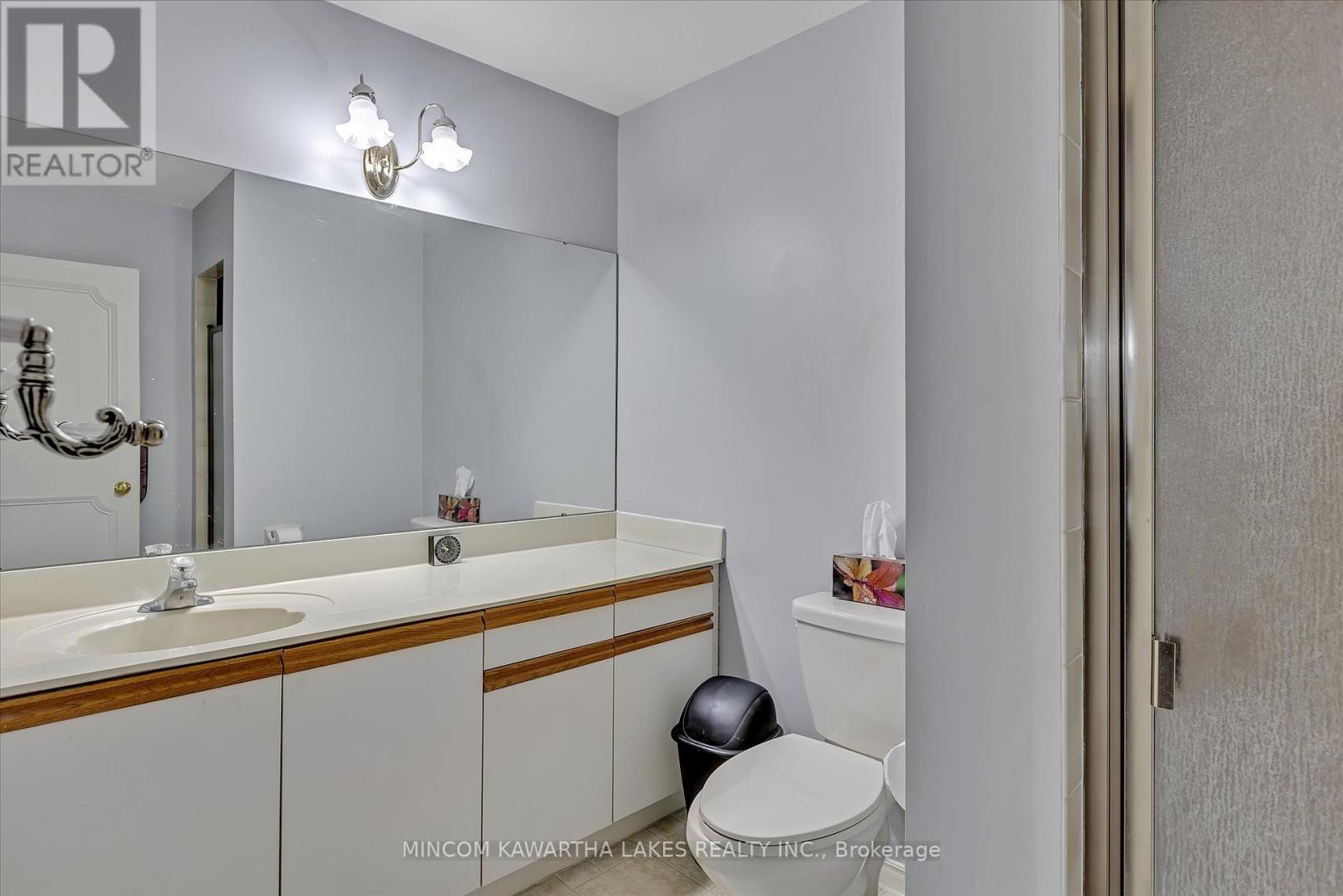 303 - 2185 Walker Avenue, Peterborough East (South), Ontario  K9L 1T6 - Photo 25 - X12202184