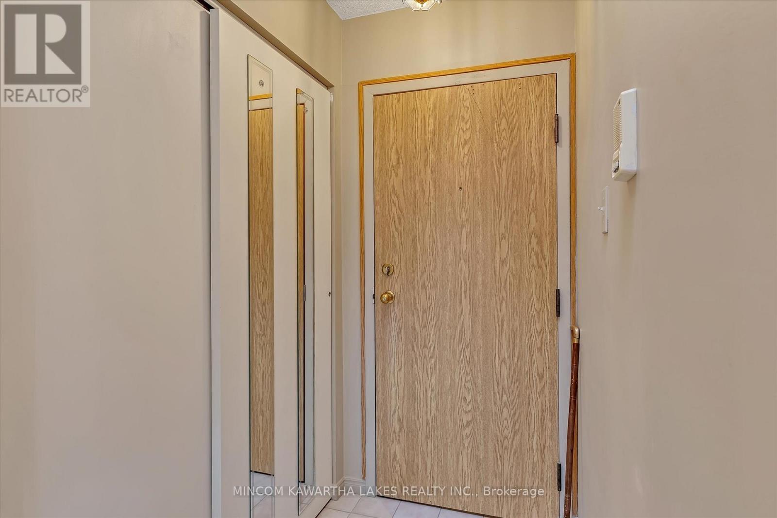 303 - 2185 Walker Avenue, Peterborough East (South), Ontario  K9L 1T6 - Photo 5 - X12202184