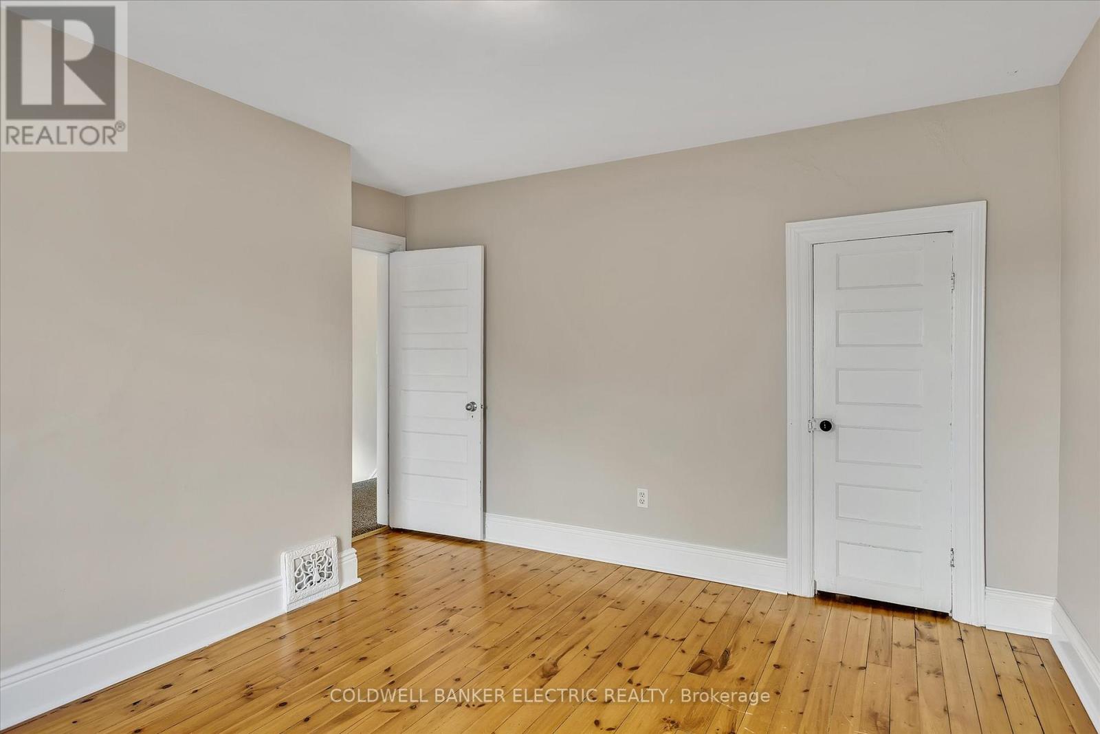 202 Braidwood Avenue, Peterborough South (West), Ontario  K9J 1V1 - Photo 29 - X12202357