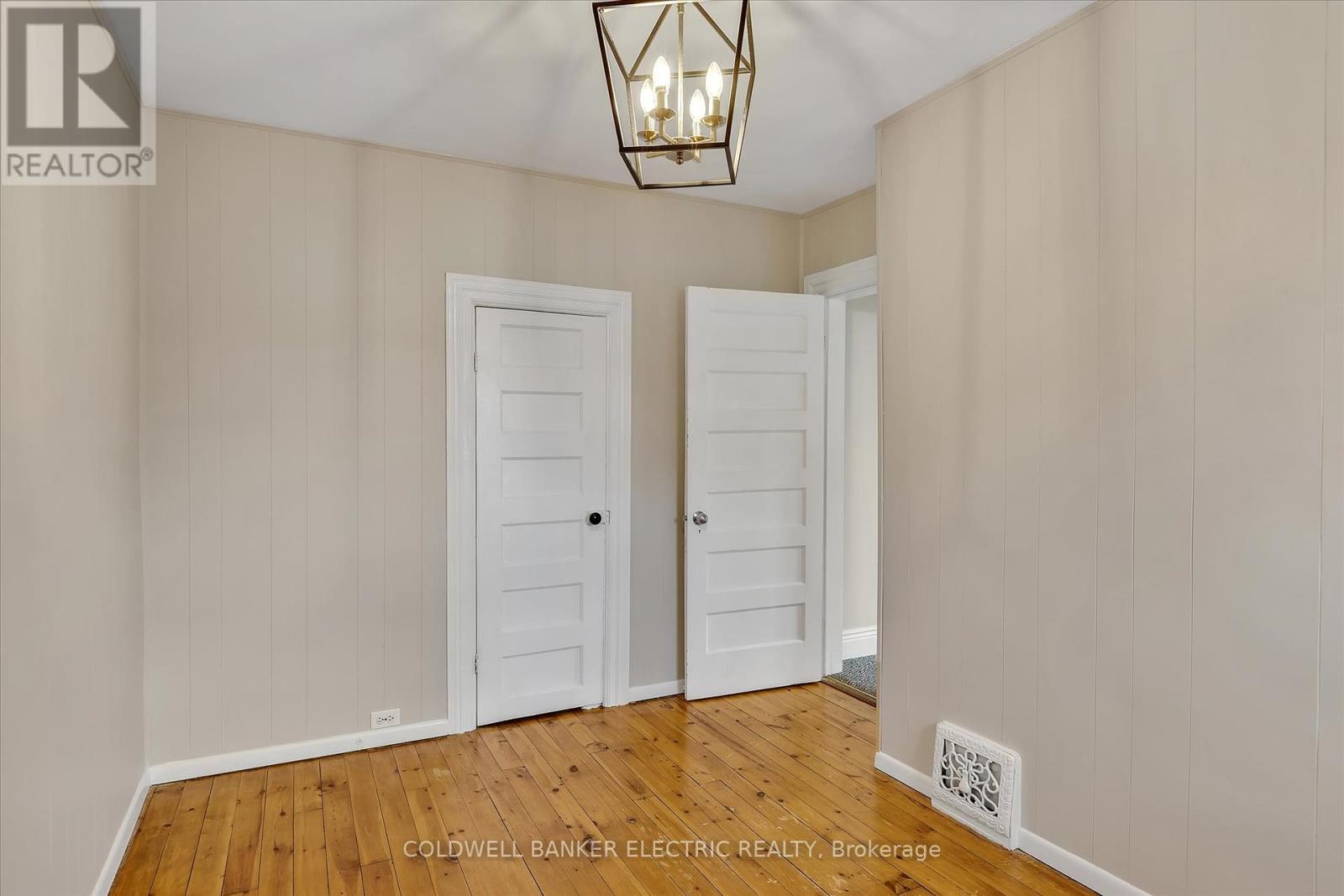 202 Braidwood Avenue, Peterborough South (West), Ontario  K9J 1V1 - Photo 33 - X12202357
