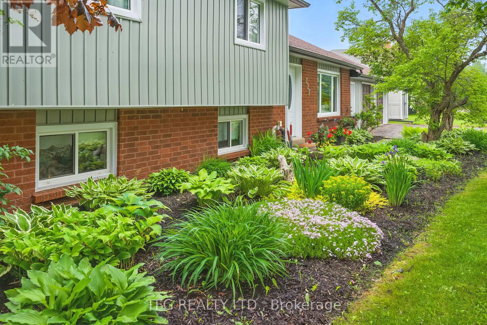 227 Corbett Drive, Kawartha Lakes (Pontypool), Ontario  L0A 1K0 - Photo 3 - X12202446