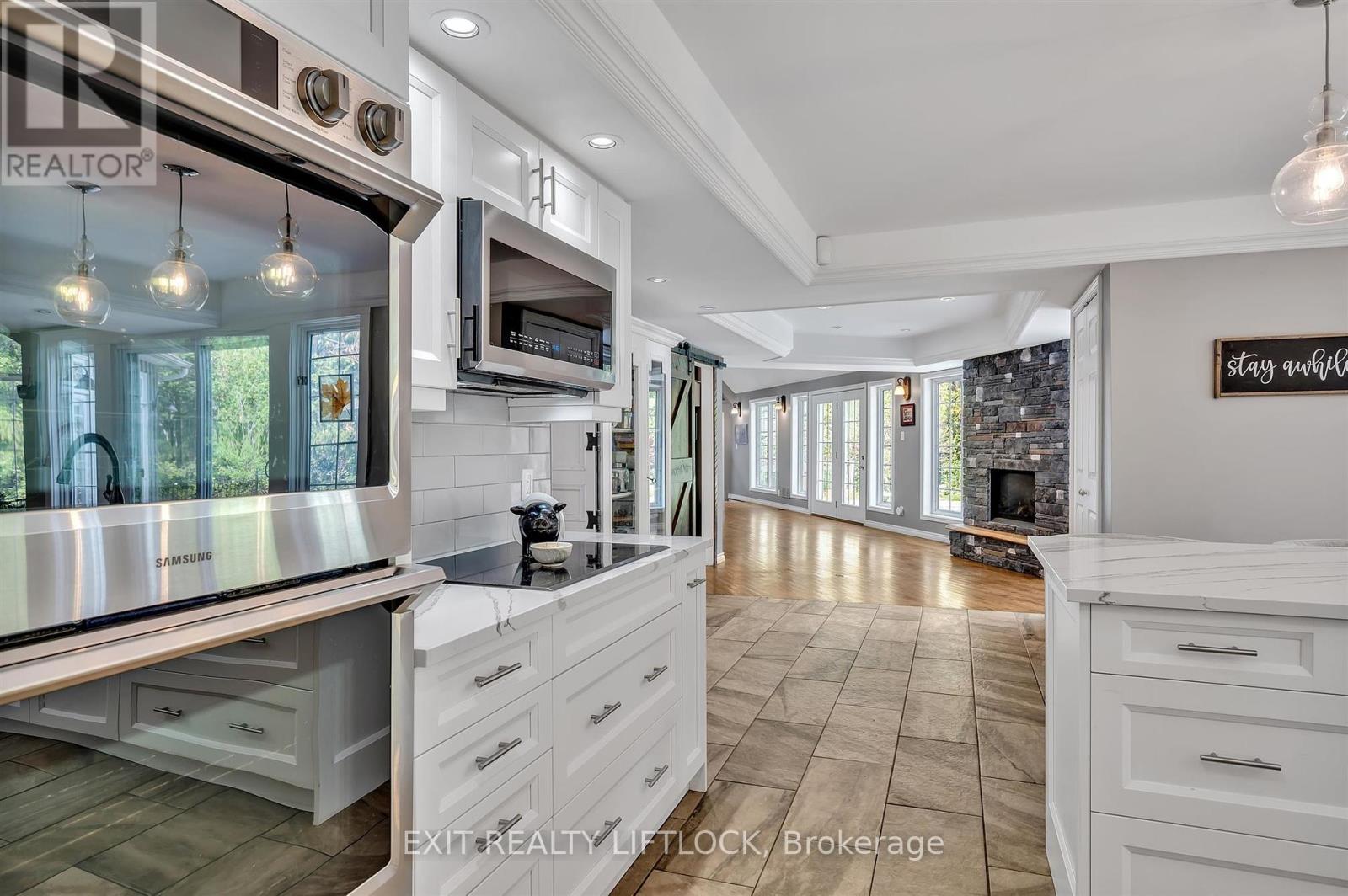 65 Kenrei Road, Kawartha Lakes (Fenelon), Ontario  K9V 4R1 - Photo 12 - X12202507