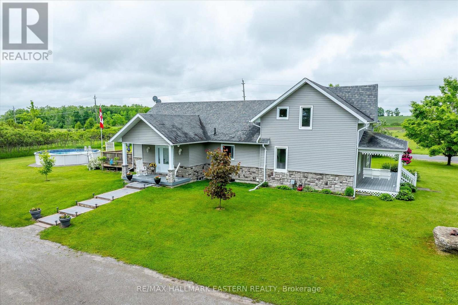 1963 Buckhorn Road, Selwyn, Ontario  K0L 2H0 - Photo 4 - X12202690