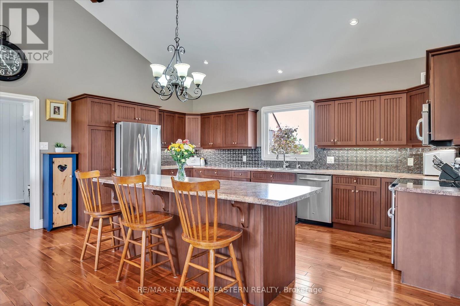1963 Buckhorn Road, Selwyn, Ontario  K0L 2H0 - Photo 7 - X12202690