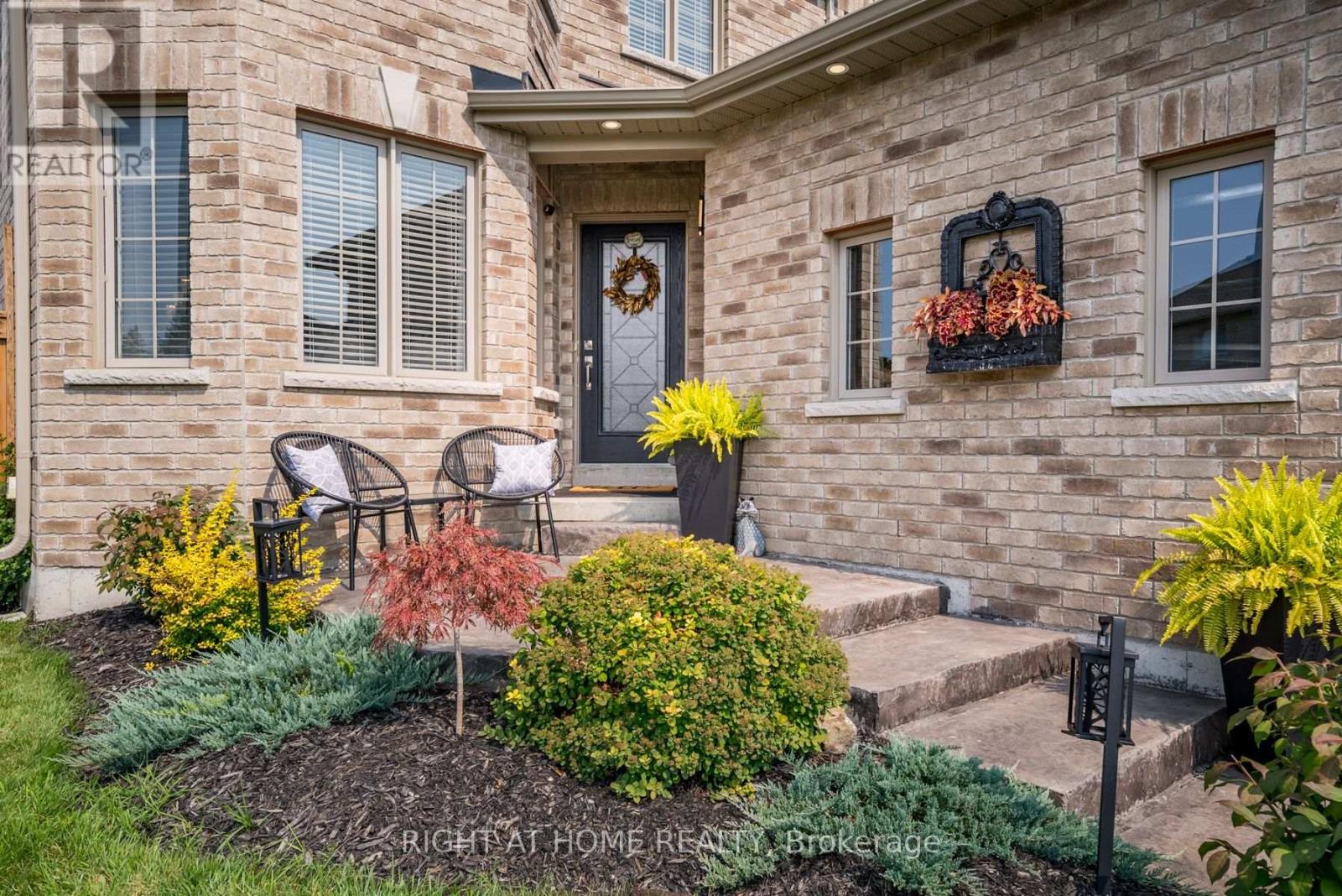38 Claxton Crescent, Kawartha Lakes (Lindsay), Ontario  K9V 0N2 - Photo 3 - X12202966