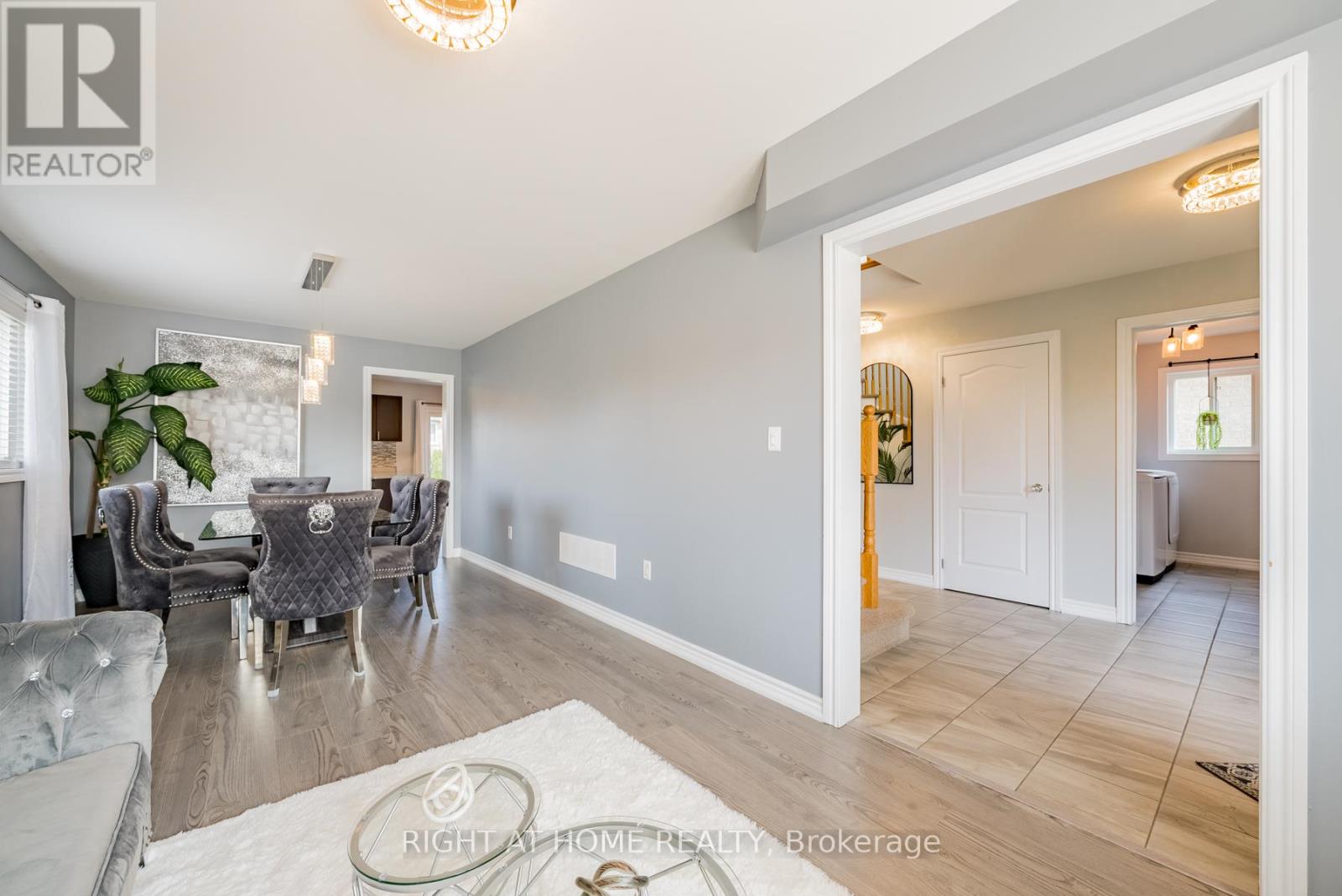 38 Claxton Crescent, Kawartha Lakes (Lindsay), Ontario  K9V 0N2 - Photo 9 - X12202966