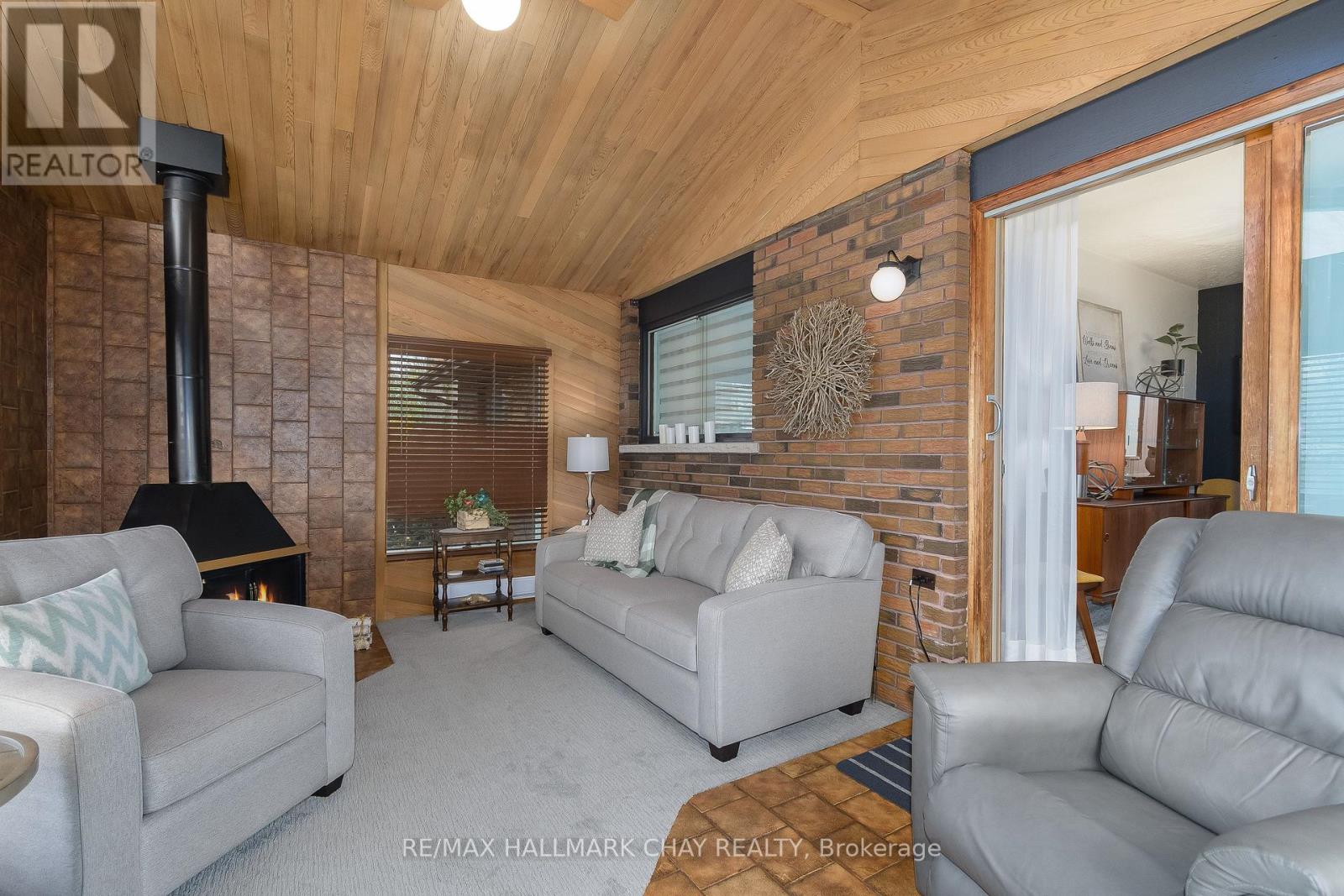 1009 Fairbairn Street, Peterborough North (South), Ontario  K9K 1C1 - Photo 16 - X12203233
