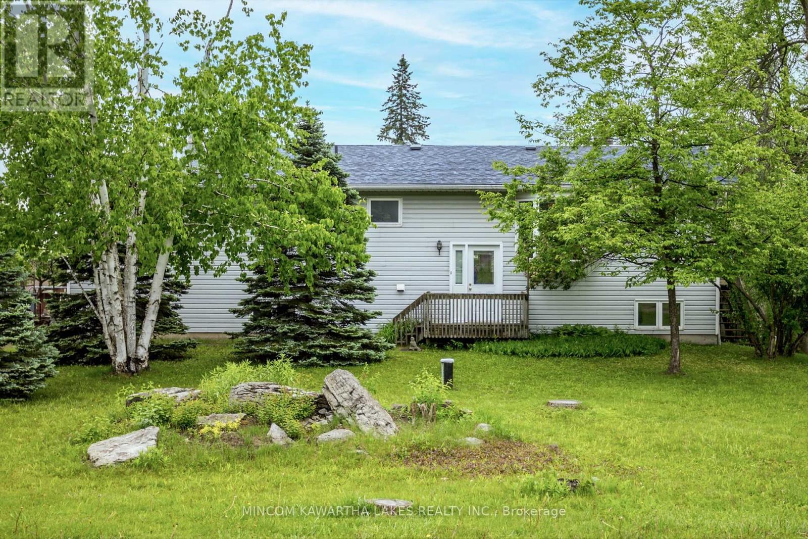 <h3>$589,900</h3><p>503 Robinson Road, Smith-Ennismore-Lakefield, Ontario</p>