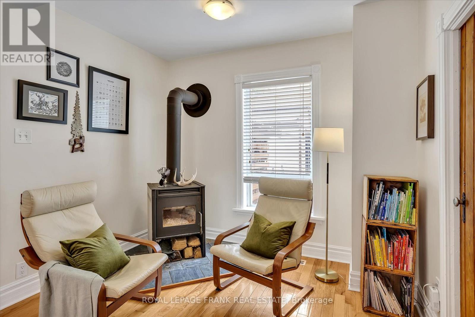 224 Munroe Avenue, Peterborough East (Central), Ontario  K9H 1H8 - Photo 11 - X12204522