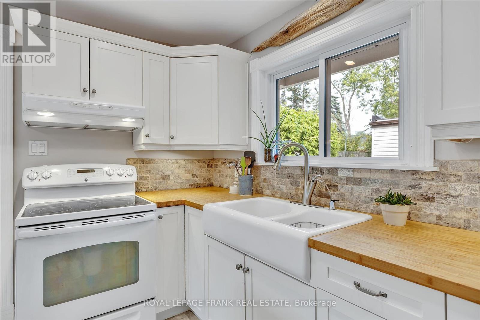 224 Munroe Avenue, Peterborough East (Central), Ontario  K9H 1H8 - Photo 18 - X12204522