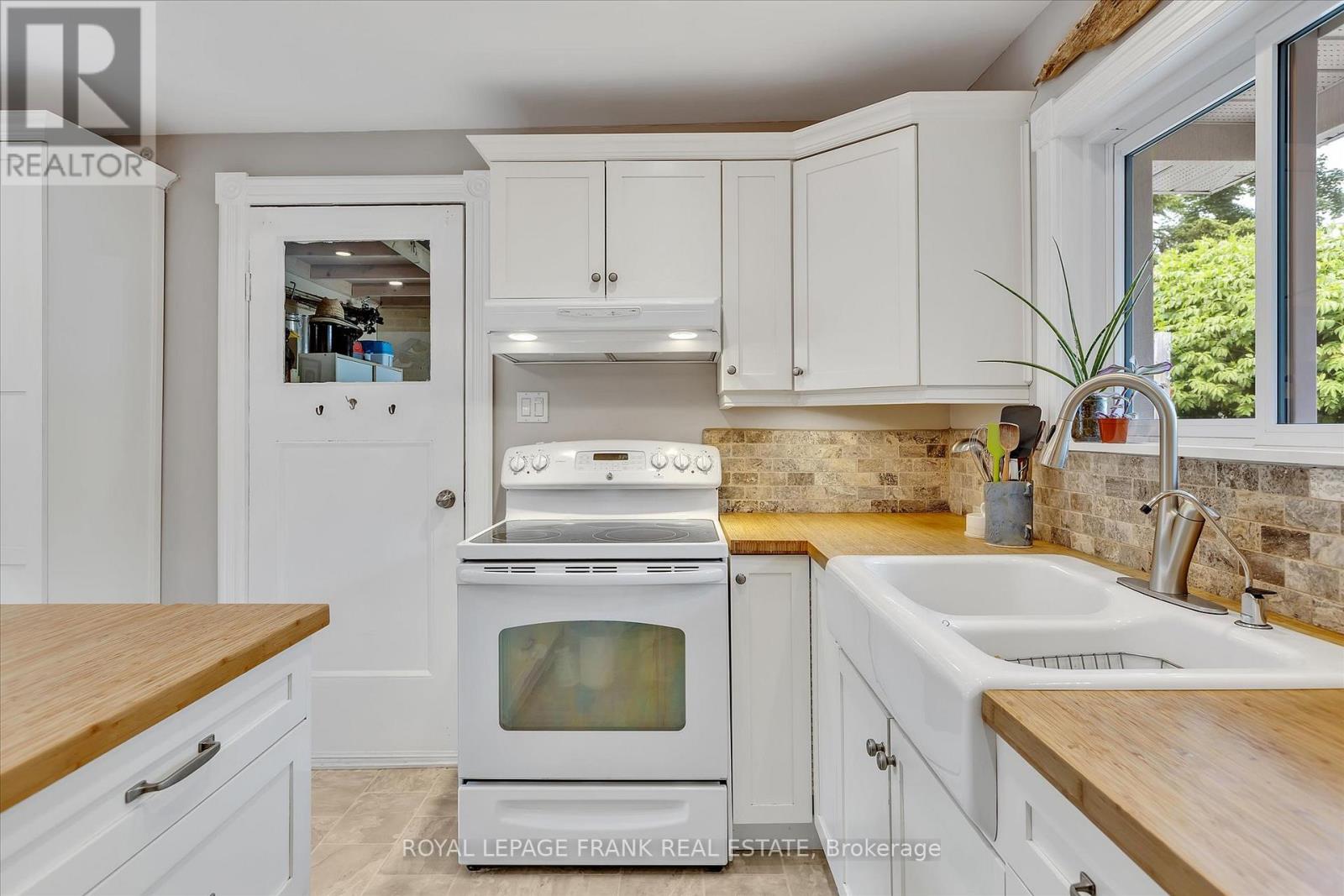 224 Munroe Avenue, Peterborough East (Central), Ontario  K9H 1H8 - Photo 19 - X12204522