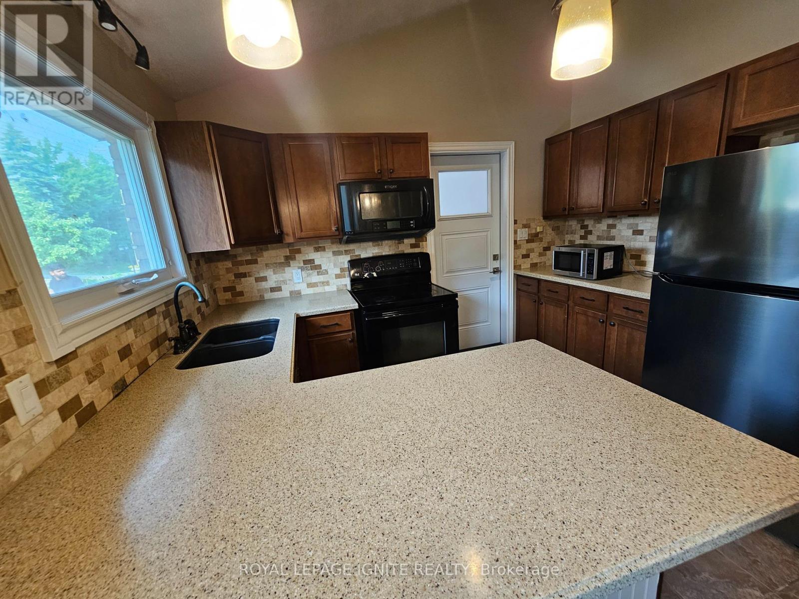 253 Woodland Drive N, Selwyn, Ontario  K9L 1P2 - Photo 20 - X12204506