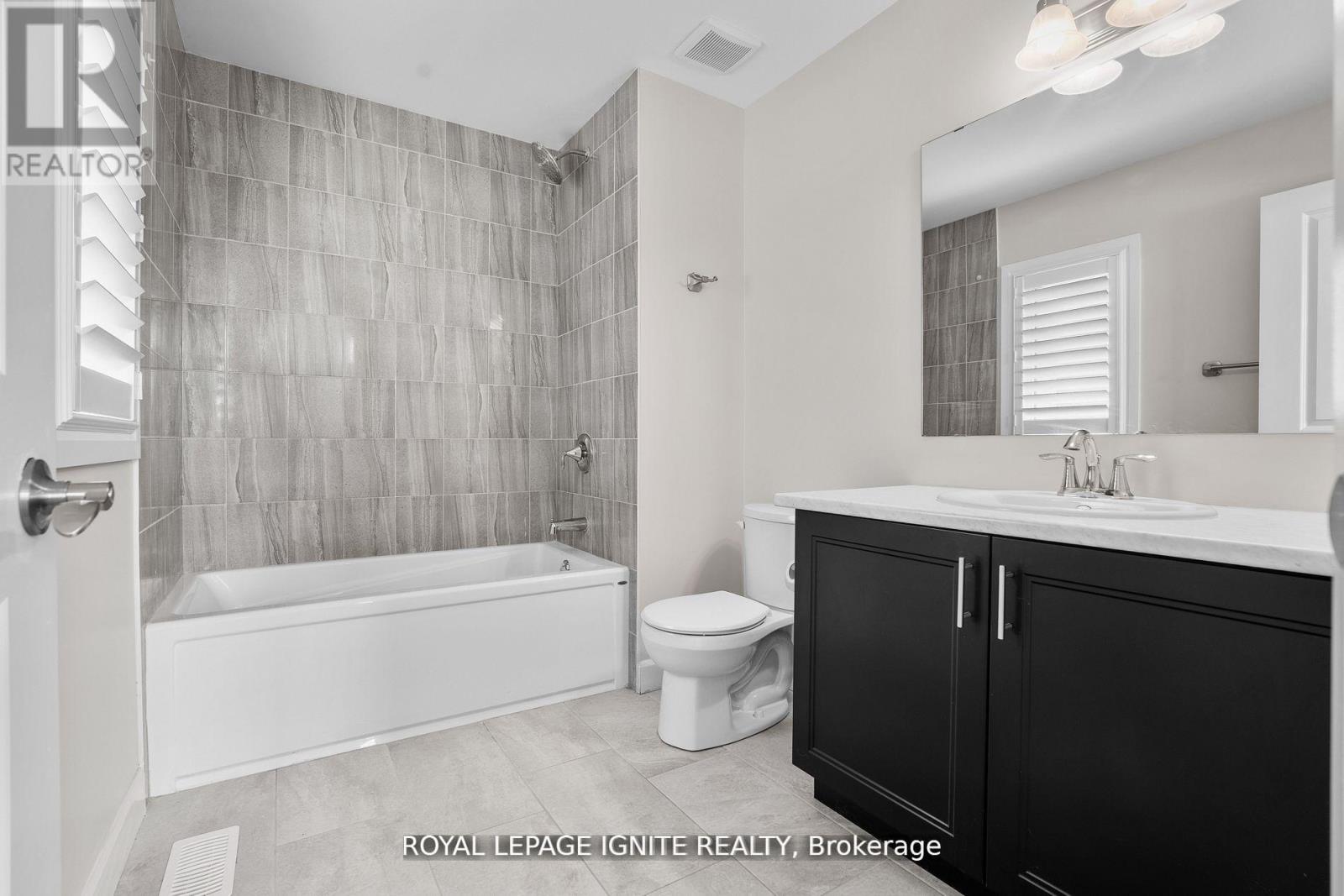 641 Lemay Grove, Peterborough (Northcrest), Ontario  K9K 0G9 - Photo 38 - X12204646