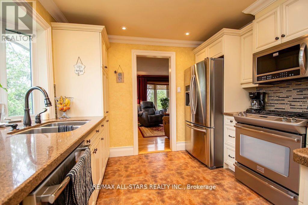 690 Post Road, Kawartha Lakes (Ops), Ontario  K0L 2X0 - Photo 12 - X12204683