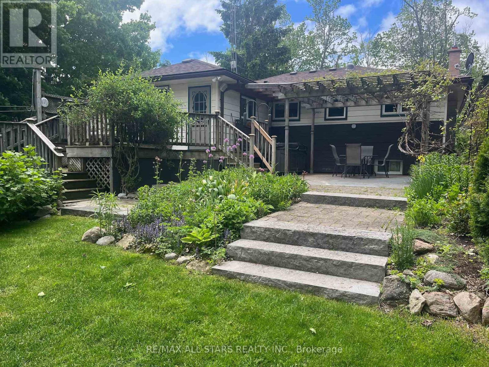 690 Post Road, Kawartha Lakes (Ops), Ontario  K0L 2X0 - Photo 32 - X12204683