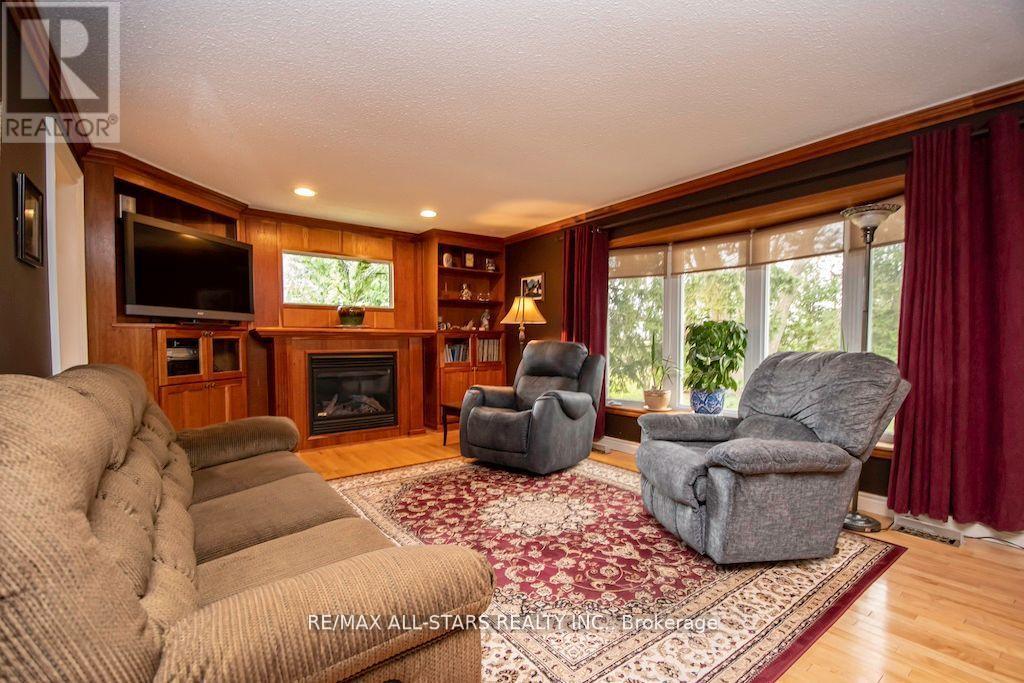 690 Post Road, Kawartha Lakes (Ops), Ontario  K0L 2X0 - Photo 4 - X12204683