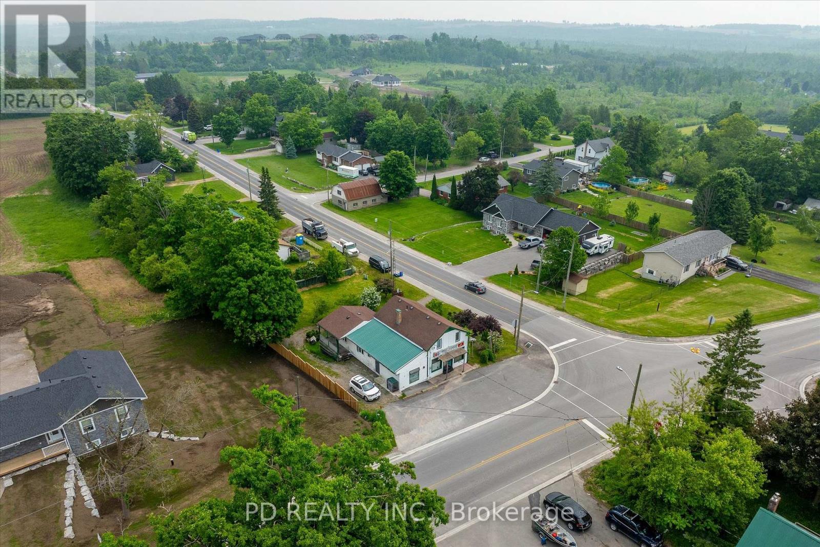 2449 Queen Mary Street, Cavan Monaghan (Cavan Twp), Ontario  L0A 1C0 - Photo 10 - X12205016