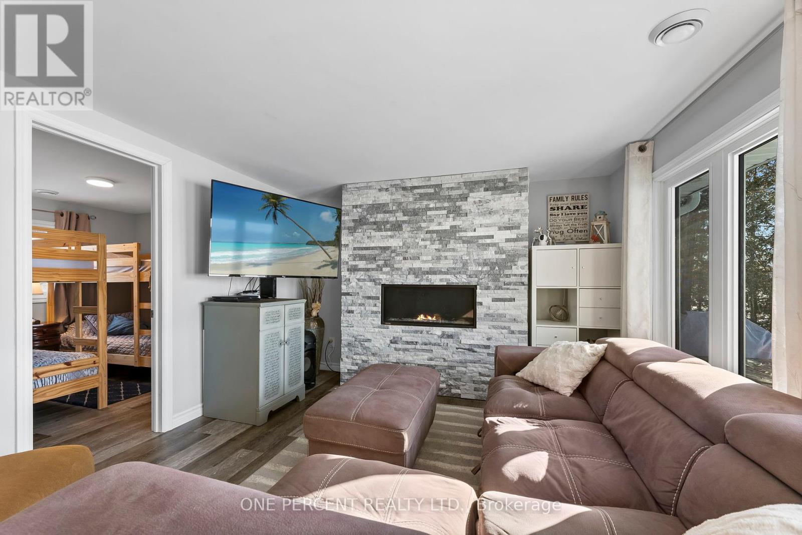 9 Charlotte Crescent, Kawartha Lakes (Emily), Ontario  K0L 2W0 - Photo 18 - X12205478