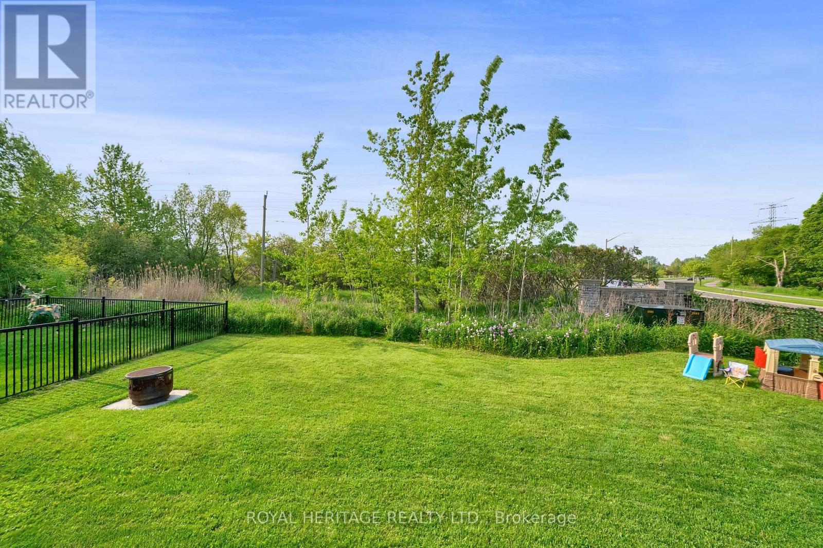 2 Milligan Street, Clarington (Newcastle), Ontario  L1B 1R2 - Photo 42 - E12205887