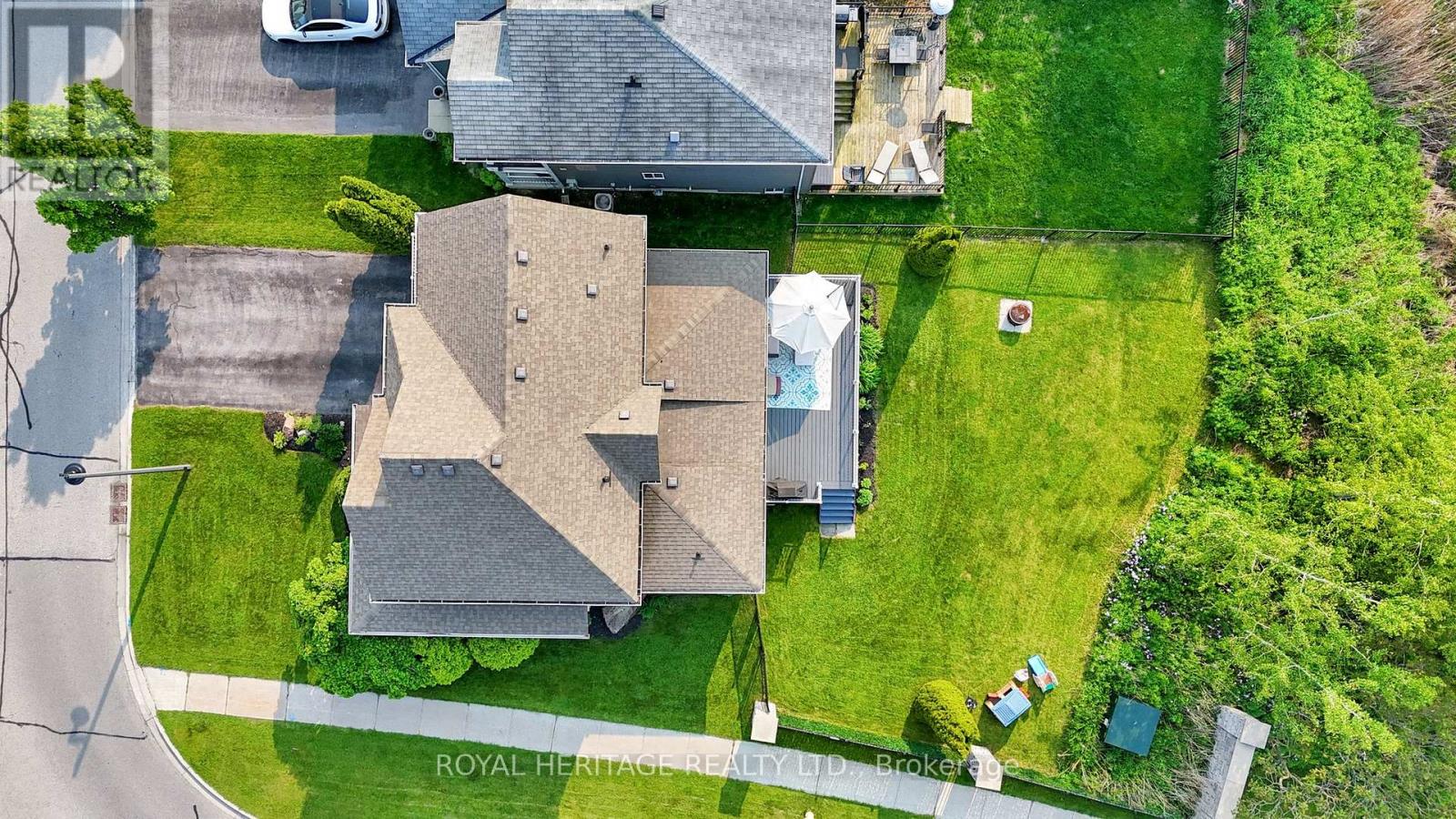 2 Milligan Street, Clarington (Newcastle), Ontario  L1B 1R2 - Photo 6 - E12205887