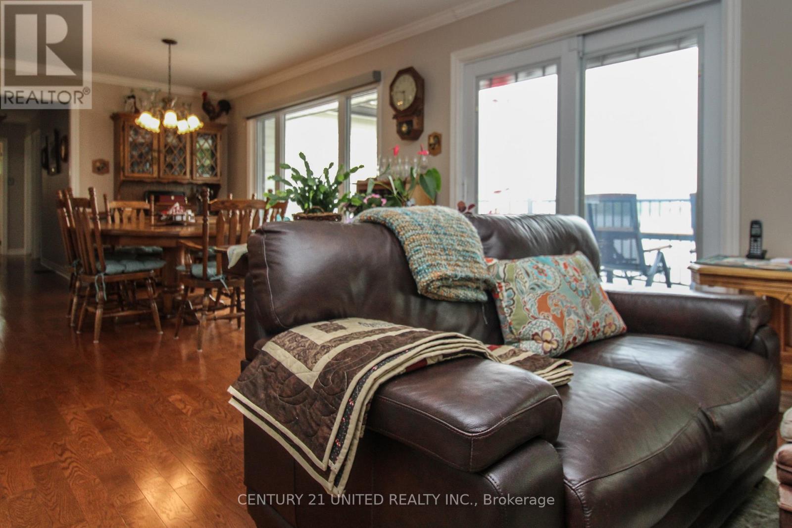 219 Arnott Drive, Selwyn, Ontario  K0L 1T0 - Photo 5 - X12206287