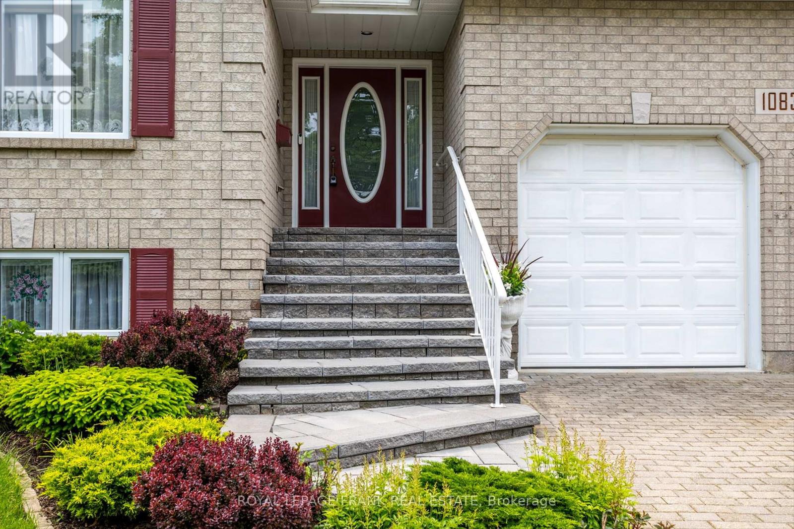 1083 Danita Boulevard, Peterborough West (North), Ontario  K9J 7K7 - Photo 4 - X12206355