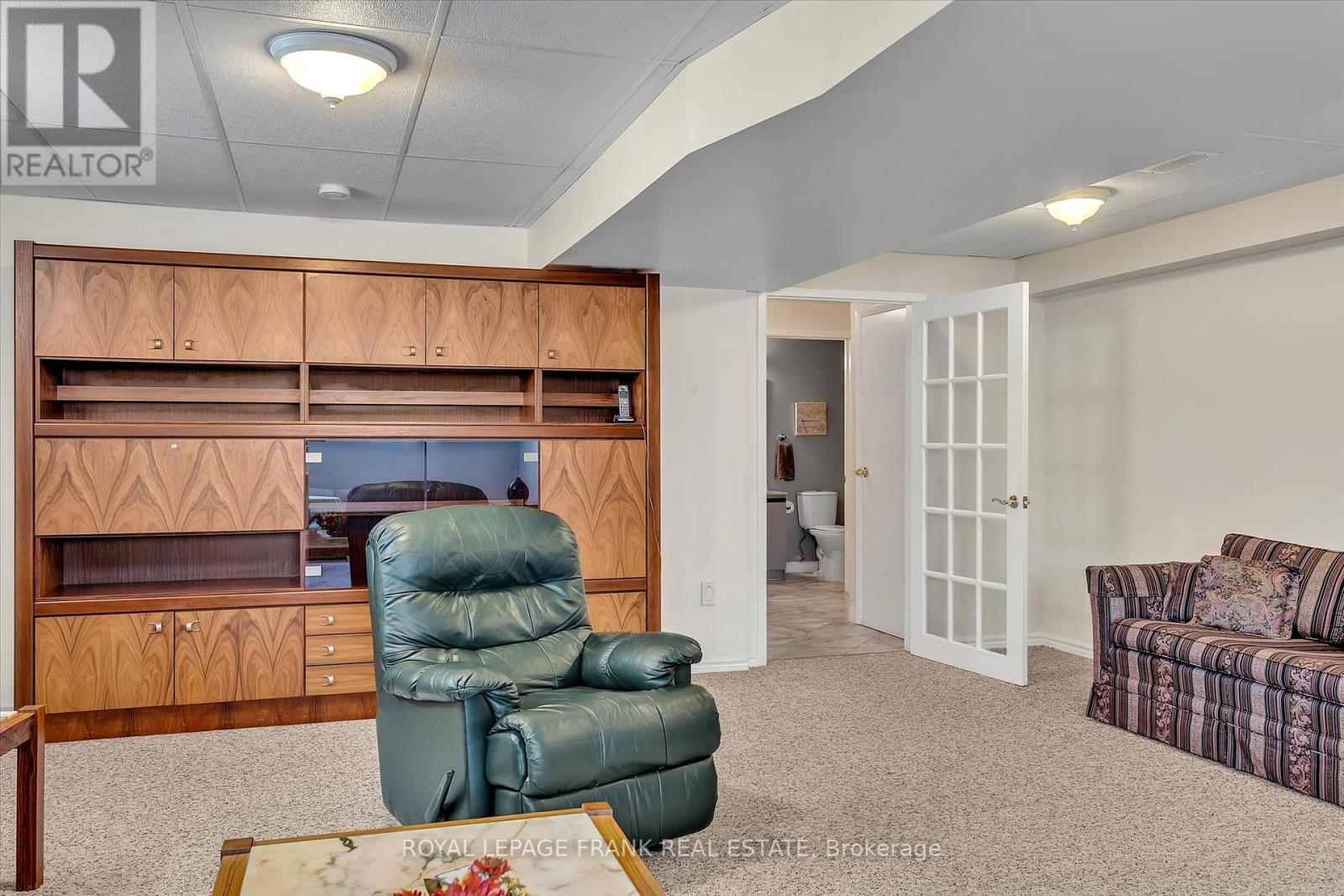 1083 Danita Boulevard, Peterborough West (North), Ontario  K9J 7K7 - Photo 41 - X12206355