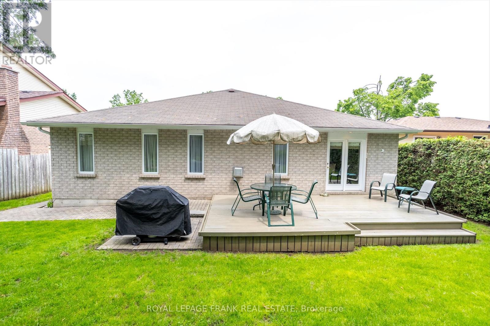 1083 Danita Boulevard, Peterborough West (North), Ontario  K9J 7K7 - Photo 46 - X12206355
