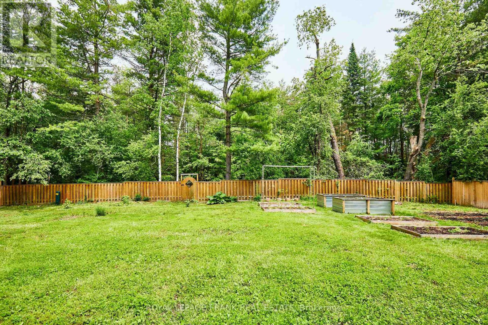 132 Coulter Drive, Kawartha Lakes (Pontypool), Ontario  L0A 1K0 - Photo 42 - X12206485
