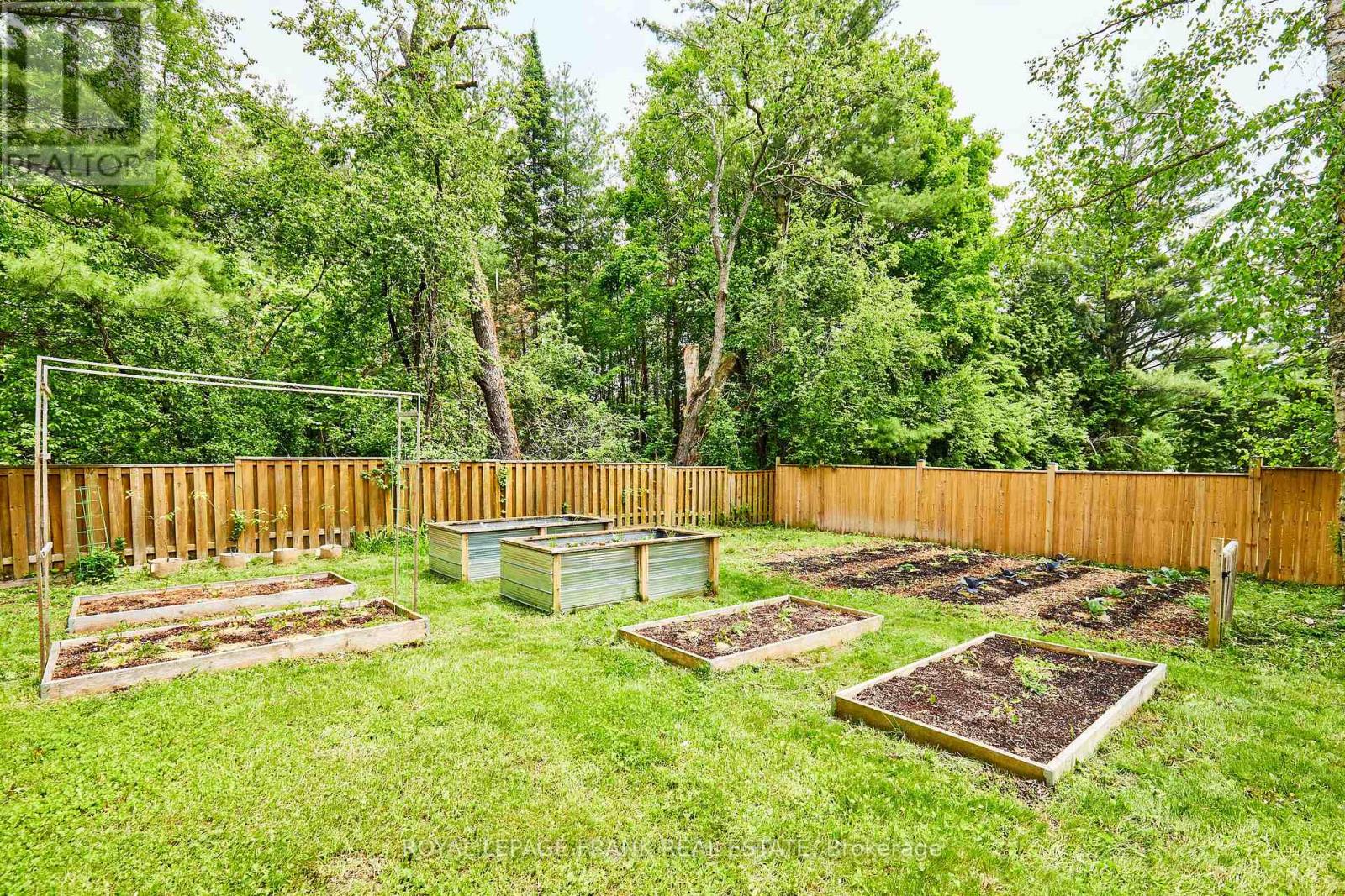 132 Coulter Drive, Kawartha Lakes (Pontypool), Ontario  L0A 1K0 - Photo 44 - X12206485