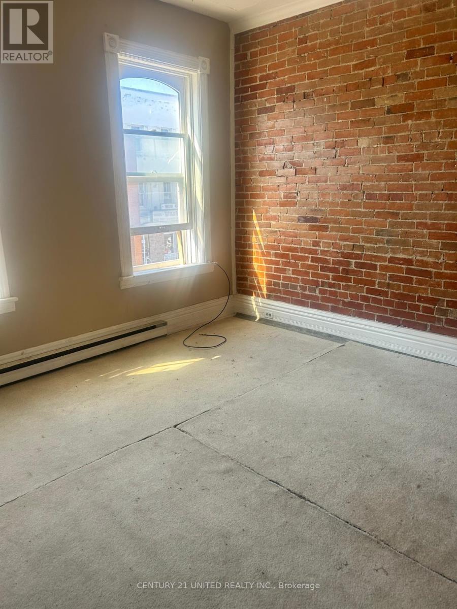 5 - 164 Charlotte Street, Peterborough (Downtown), Ontario  K9J 2T7 - Photo 8 - X12207026
