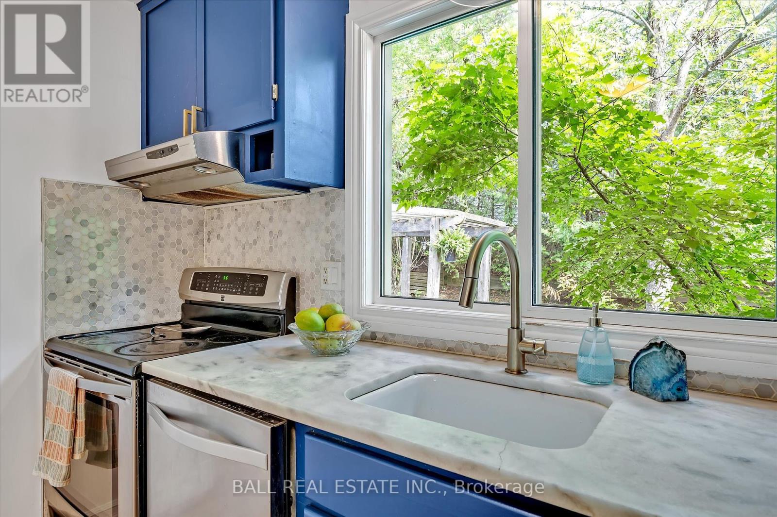343 Euclid Avenue, Peterborough (Ashburnham), Ontario  K9H 1M7 - Photo 11 - X12207206