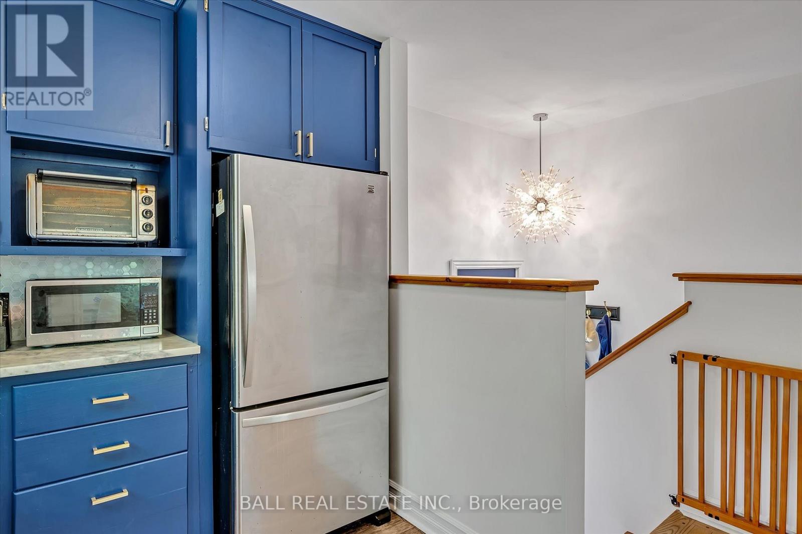 343 Euclid Avenue, Peterborough (Ashburnham), Ontario  K9H 1M7 - Photo 12 - X12207206