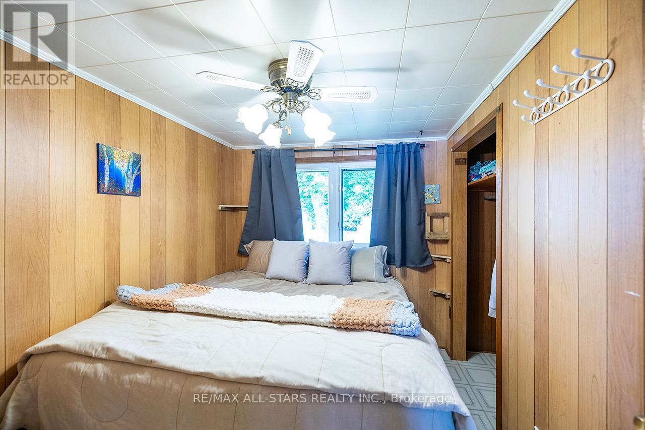 38 Riverside Drive, Kawartha Lakes (Lindsay), Ontario  K9V 0H6 - Photo 14 - X12207236