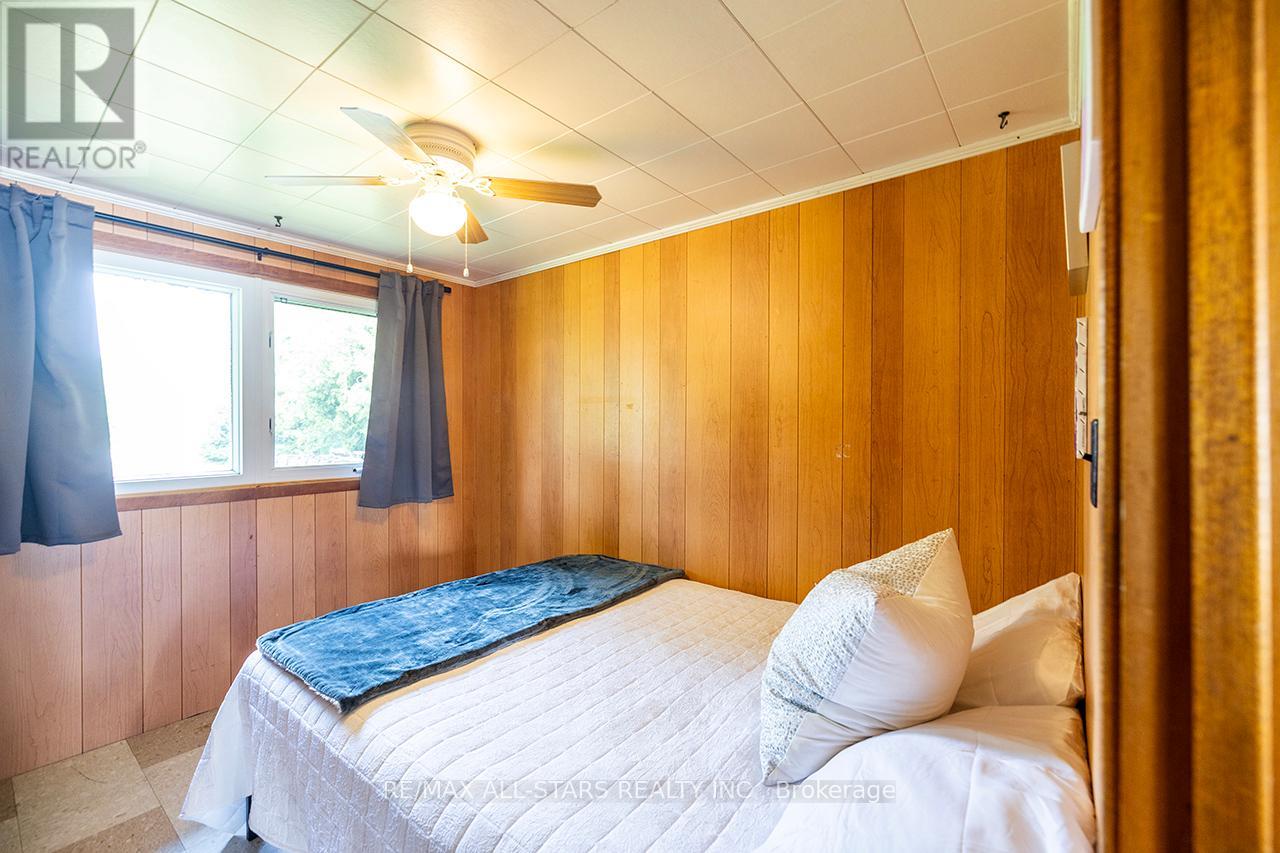 38 Riverside Drive, Kawartha Lakes (Lindsay), Ontario  K9V 0H6 - Photo 15 - X12207236