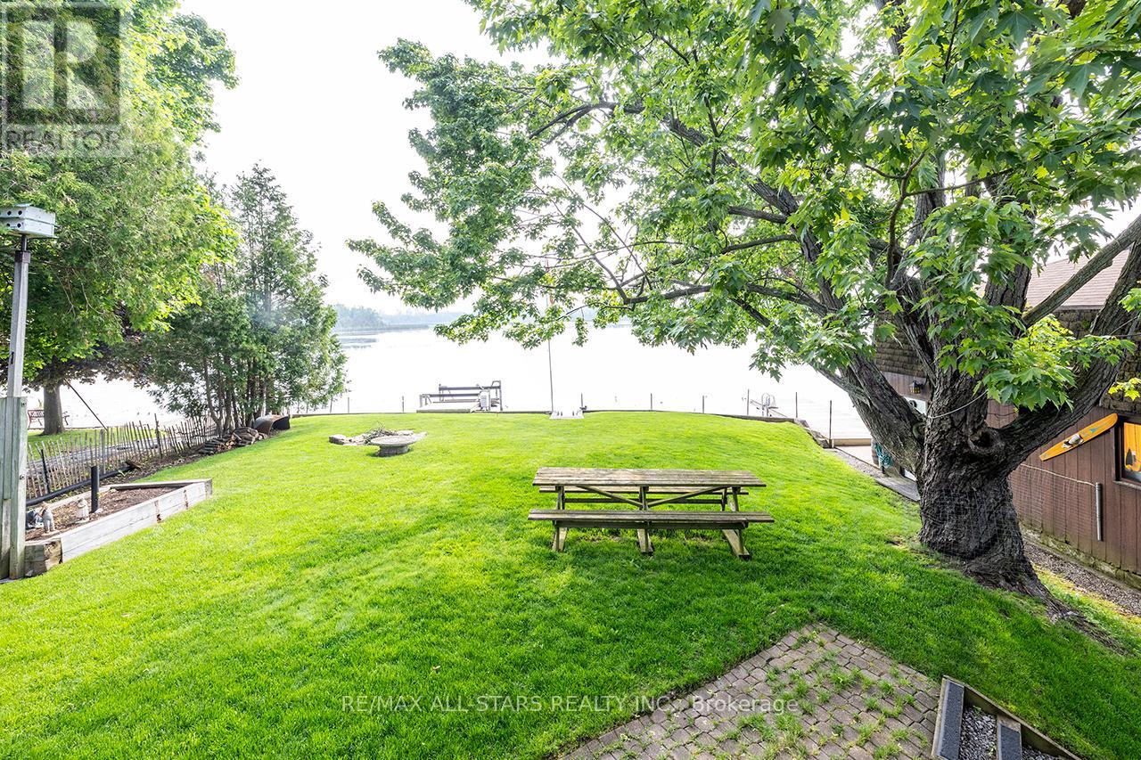 38 Riverside Drive, Kawartha Lakes (Lindsay), Ontario  K9V 0H6 - Photo 17 - X12207236