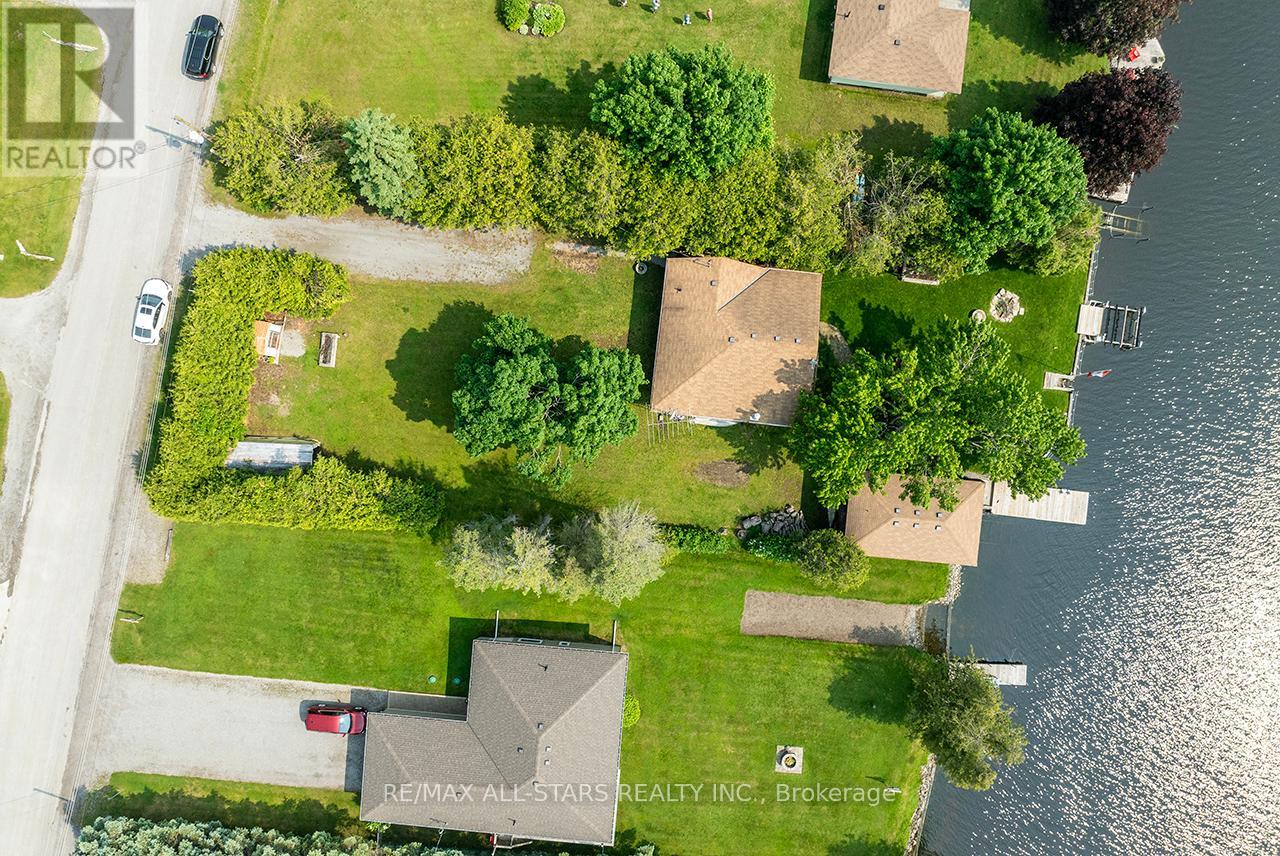 38 Riverside Drive, Kawartha Lakes (Lindsay), Ontario  K9V 0H6 - Photo 35 - X12207236