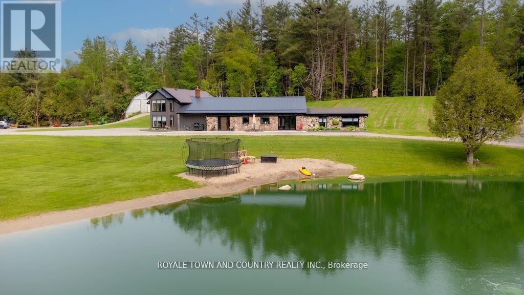 829 Peace Road, Kawartha Lakes (Emily), Ontario  K0L 2W0 - Photo 1 - X12207385