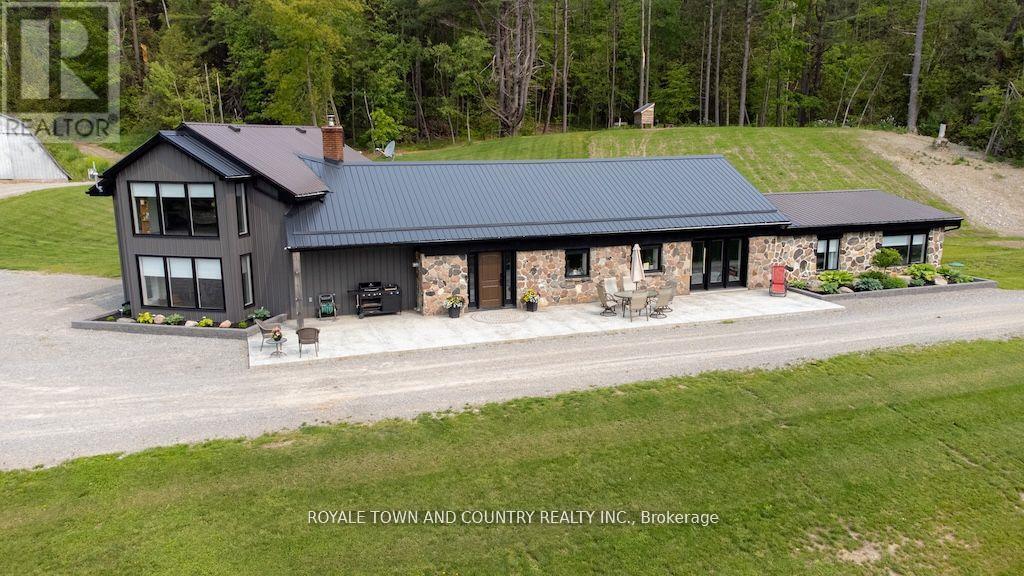 829 Peace Road, Kawartha Lakes (Emily), Ontario  K0L 2W0 - Photo 2 - X12207385