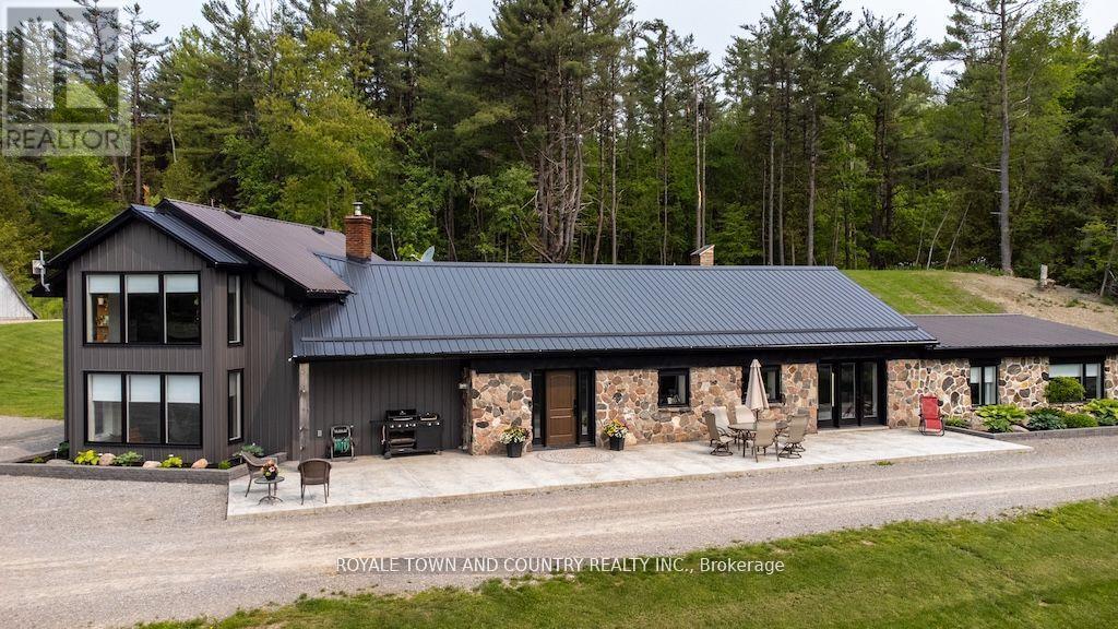 829 Peace Road, Kawartha Lakes (Emily), Ontario  K0L 2W0 - Photo 3 - X12207385